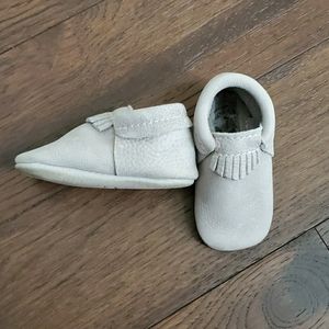 Freshly Picked, City moccasins, size 4